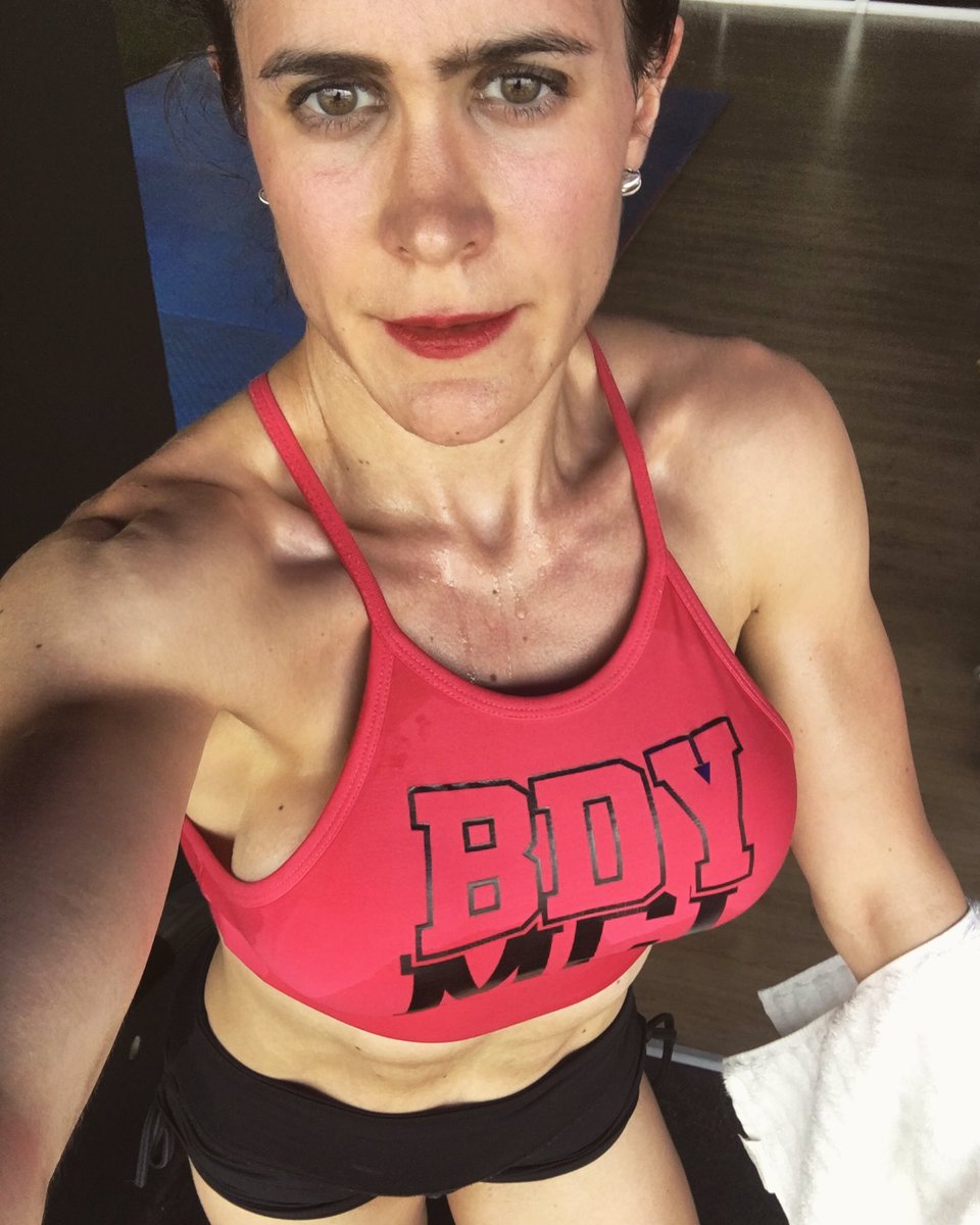 Marta__Millan's tweet photo. Los cuadritos no salen solos, hay que sudarlos cada día... / Six pack does not appear alone, you have to sweat it daily... #fitnessgirl #ilovethegym #lifestyle #sixpack #absinthekitchen #eatclean #trainhard https://t.co/1z0DP0q4HM