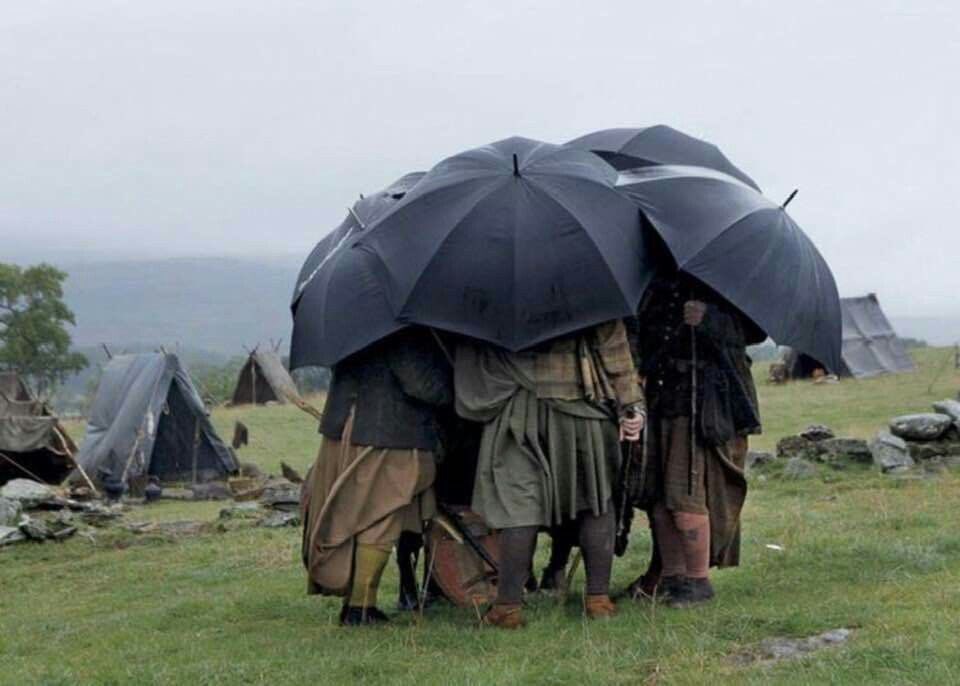 I have no clue if Sam is even in this one....but I’d like to the he in huddled up in There with the other Highlander men