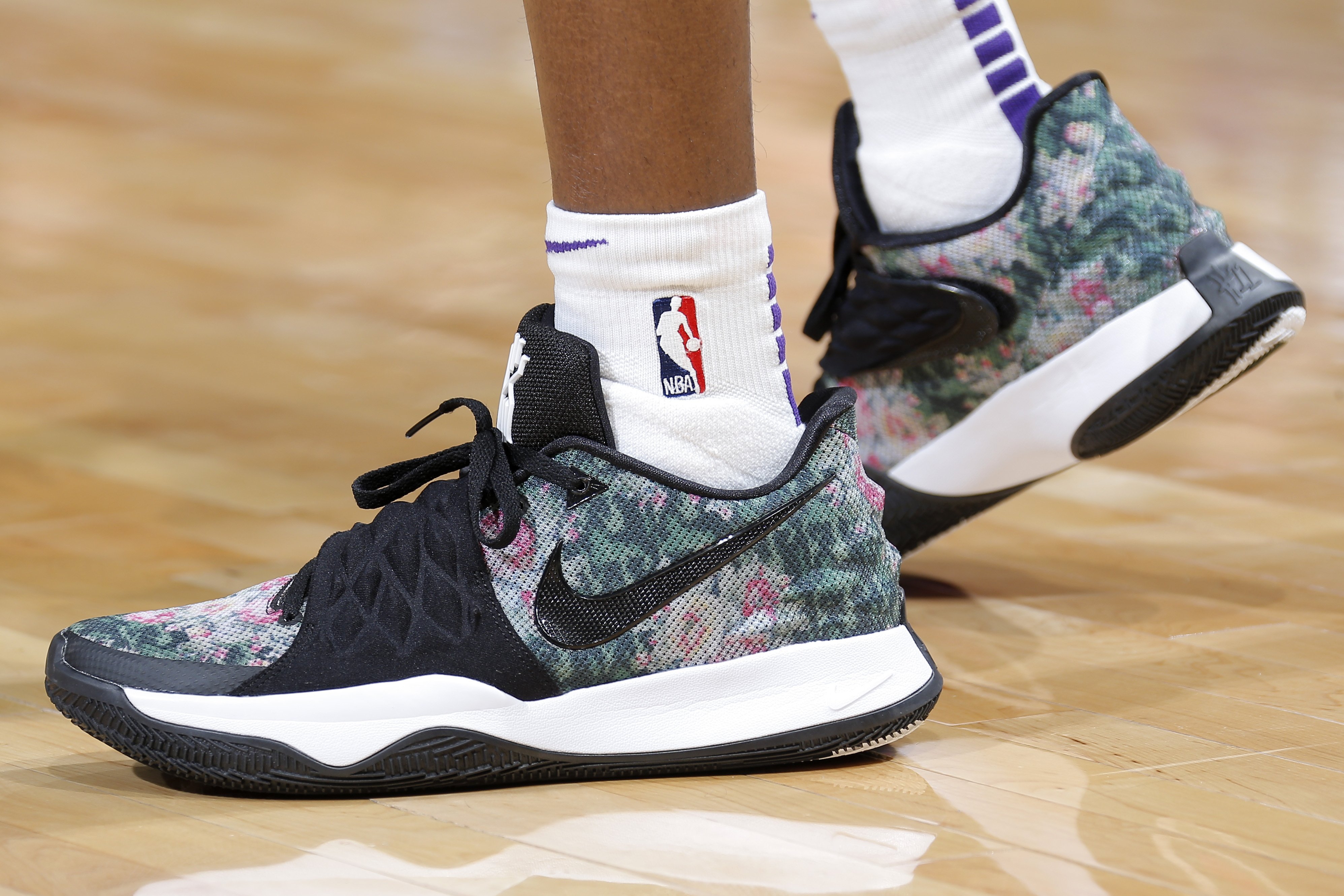 B R Kicks on X Floral vibes for swipathefox tonight on the Nike Kyrie Low https t heuamGwrCT X
