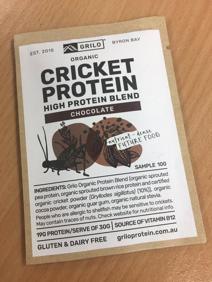 For you @bellapittaway #ediblebugs #crickets #chocolate #grilo #byronbay #organic #notvegan #insects 🐜🍫😋