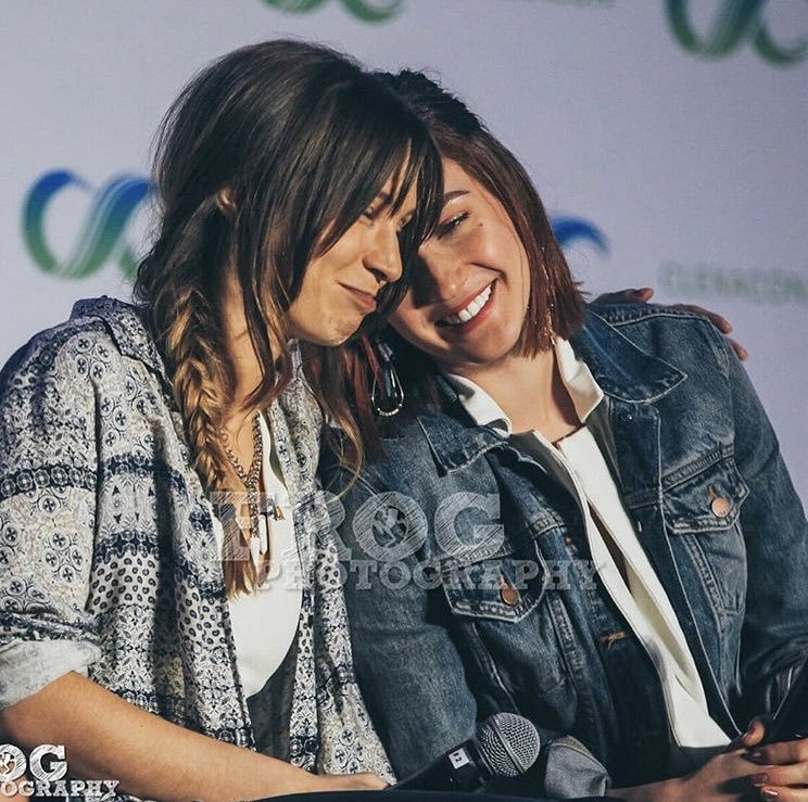 Day 101 without  #WynonnaEarp   imagine not missing them on this day