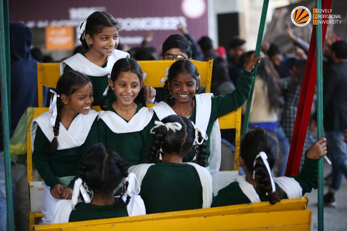 lpuuniversity's tweet image. Some candids are worth sharing! Catch the exhilarating emotions from 106th #IndianScienceCongress held at LPU. #ISCatLPU