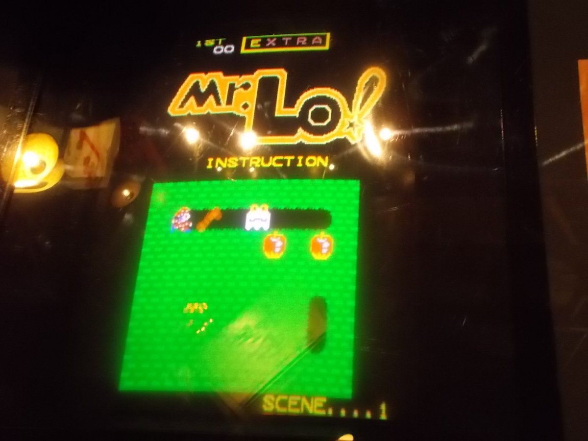 GralLink's tweet image. これがMr DoのコピーのMr Loかな？
当時ナムコのコピーが多かったのは覚えている

ゼビオス、バトルス、ジグザグ、ギャッピーなどなど…
今現在この手のコピーの稼働はかなり珍しいんじゃないだろうか

＃MrDo
＃MrLo