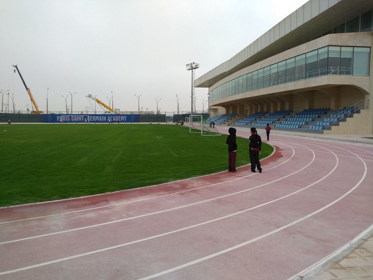 SunDeesPE's tweet photo. Active and energizing start of the new year with Morning Running Club #Awsaj #AwsajRocks. 16 students joined this cool morning to get the heart rate up before the start of the school day! Let's get numbers up! #ZeroHourPE #qfschools #PhysEd https://t.co/0Ih9F2NES9
