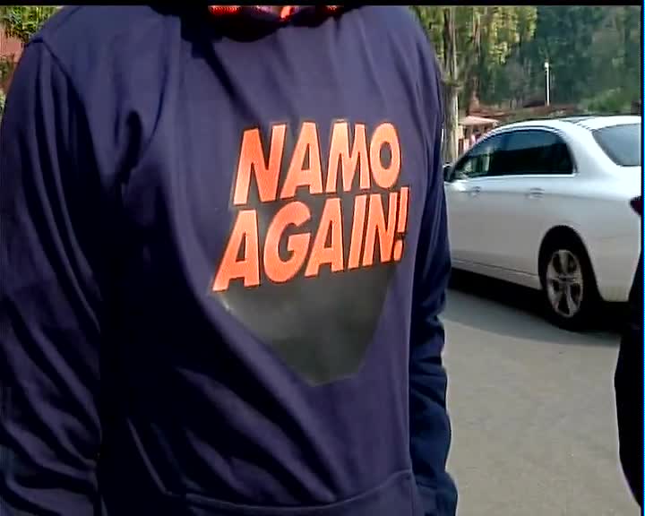 smitaprakash's tweet image. Fashion statement by Anurag Thakur in Parliament today