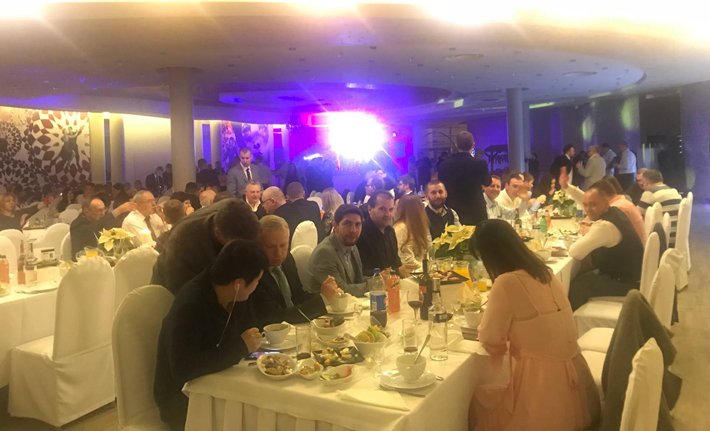 【Poland】Jack makes the winter no longer cold!
en.chinajack.com/about/detail.a…
At the end of December, Jack Poland Sub-dealer Annual Meeting was held as scheduled. More than 50 Jack sub-dealers from Poland attend this meeting...
#Jack #sewingmachine #Poland