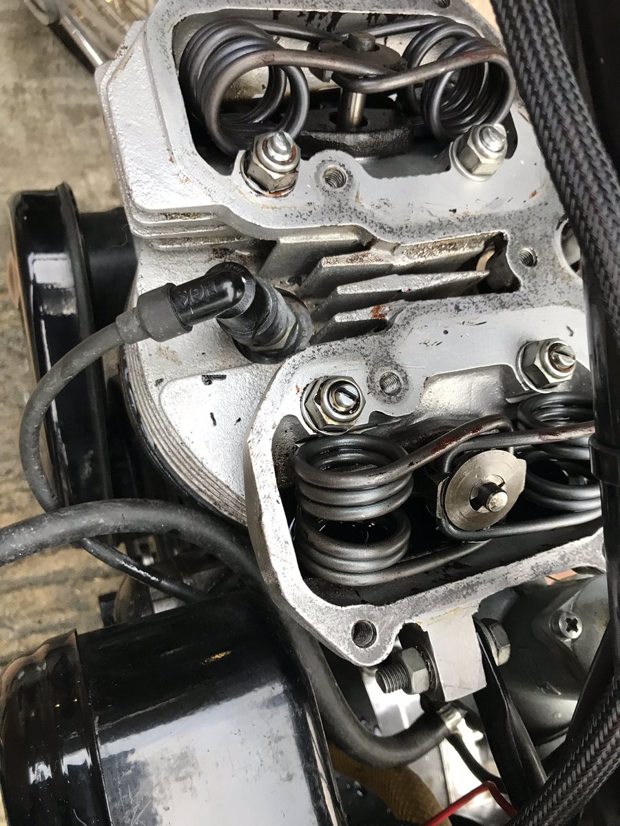 Gasket replacement! #velocette #velocettevenom #britbike #classicbike #biker