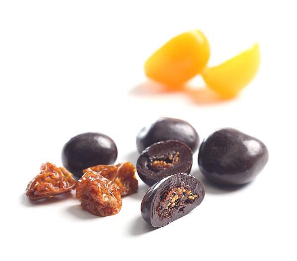 Dark Chocolate Incaberries! These South American super-foods are high in antioxidants, soluble fibre which controls appetite and reduces cholesterol re-absorbtion, and contain Vitamin C, Potassium and Phosphorus nutrients, to name a few! Did we mention how delicious they are?