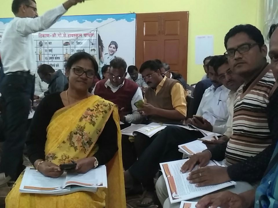 BadgujarNamdev's tweet photo. At SGS Highschool Pachora 1st session of #chessetf https://t.co/WMGmGb2l8P
