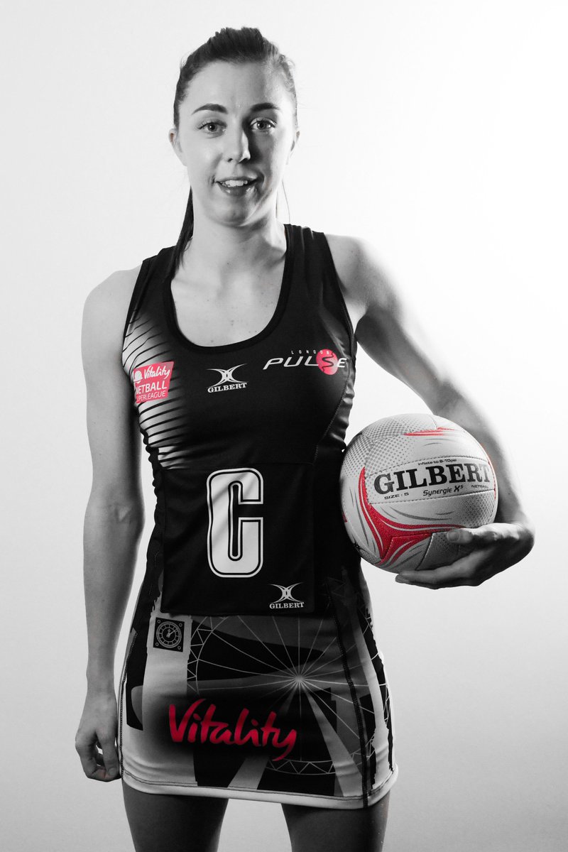 Is anyone else OBSESSED with this <a href="/GilbertNetball/">Gilbert Netball</a> kit??

💗🖤 #makelondonsuper 💗🖤