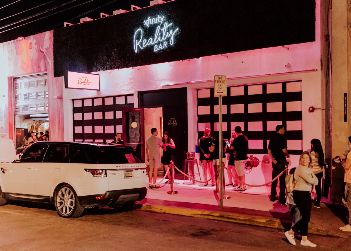 miamicrowd's tweet photo. @Xfinity converted a popular Miami sports bar into the โXfinity Reality Bar.โ It is open to the public and features special food and drink menus. #xfinityrealityweek https://t.co/ZzEBcmn639