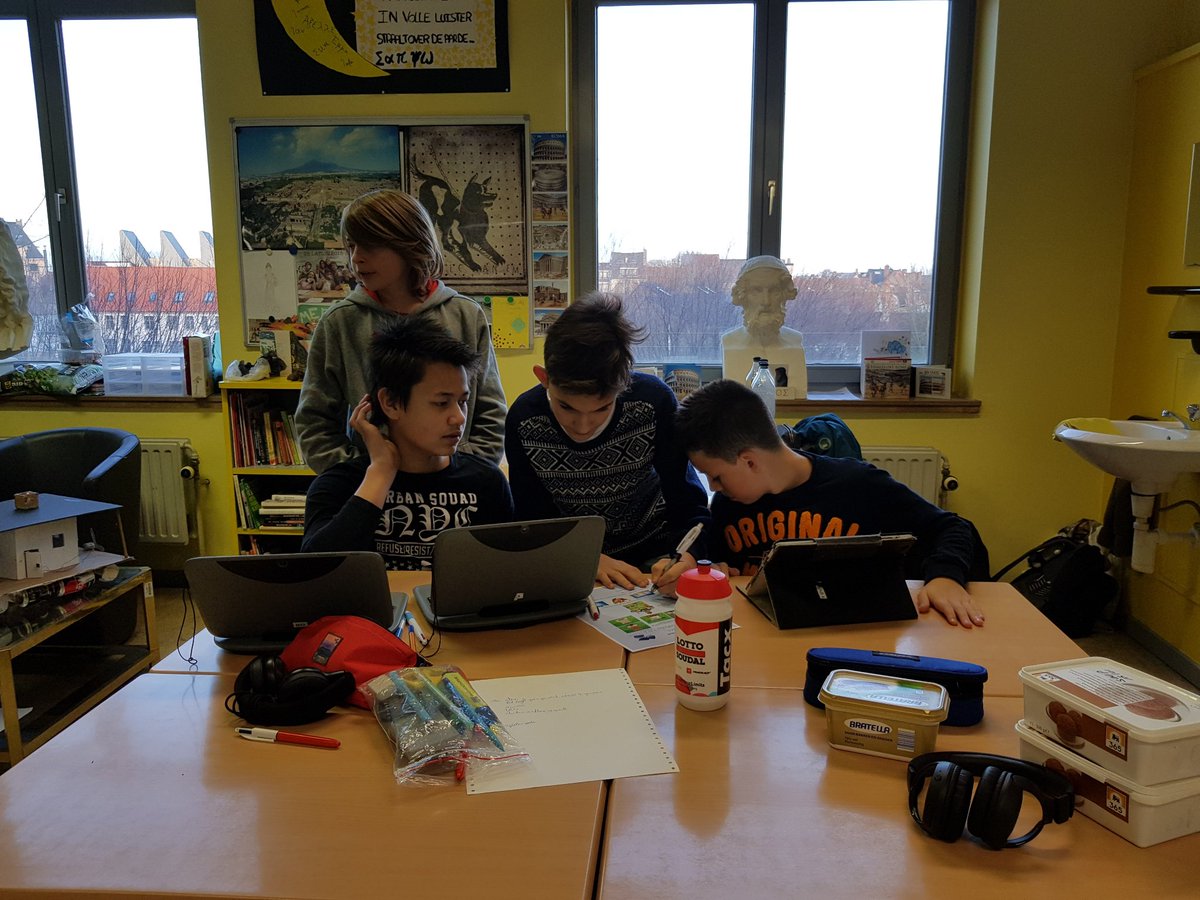 EliseVanderbeck's tweet photo. Another letter from the future! Spannend! #dlabclil2 https://t.co/3AREFgKMuA