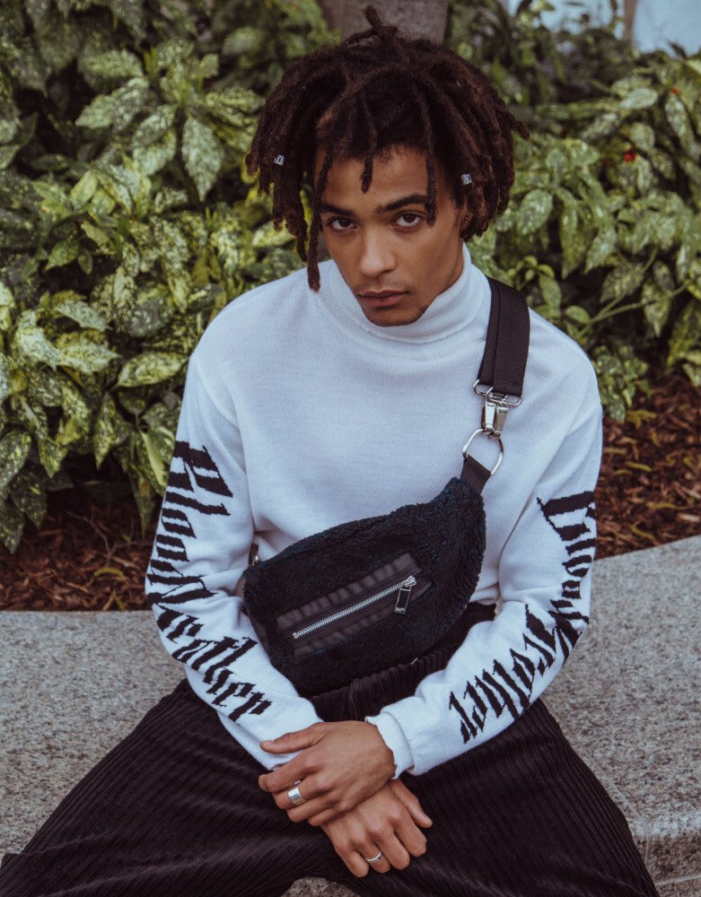 brujaspicegirl's tweet image. He’s literally one of the most gorgeous men alive #MarcusSivyer #SelectModelManagement #model #melanin #Indie