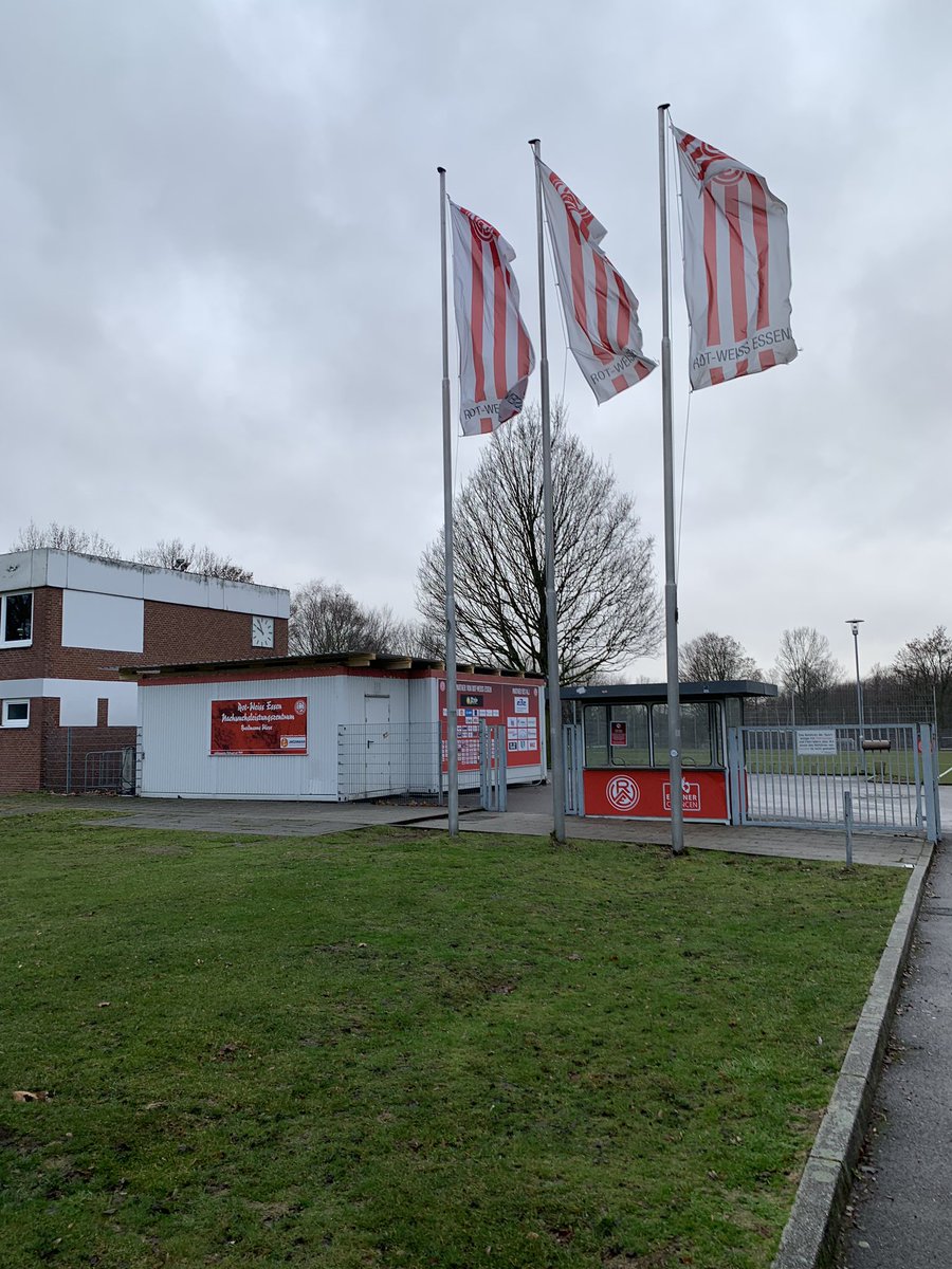Um 10 Uhr ist Trainingsauftakt bei <a href="/rot_weiss_essen/">Rot-Weiss Essen</a> #RWE