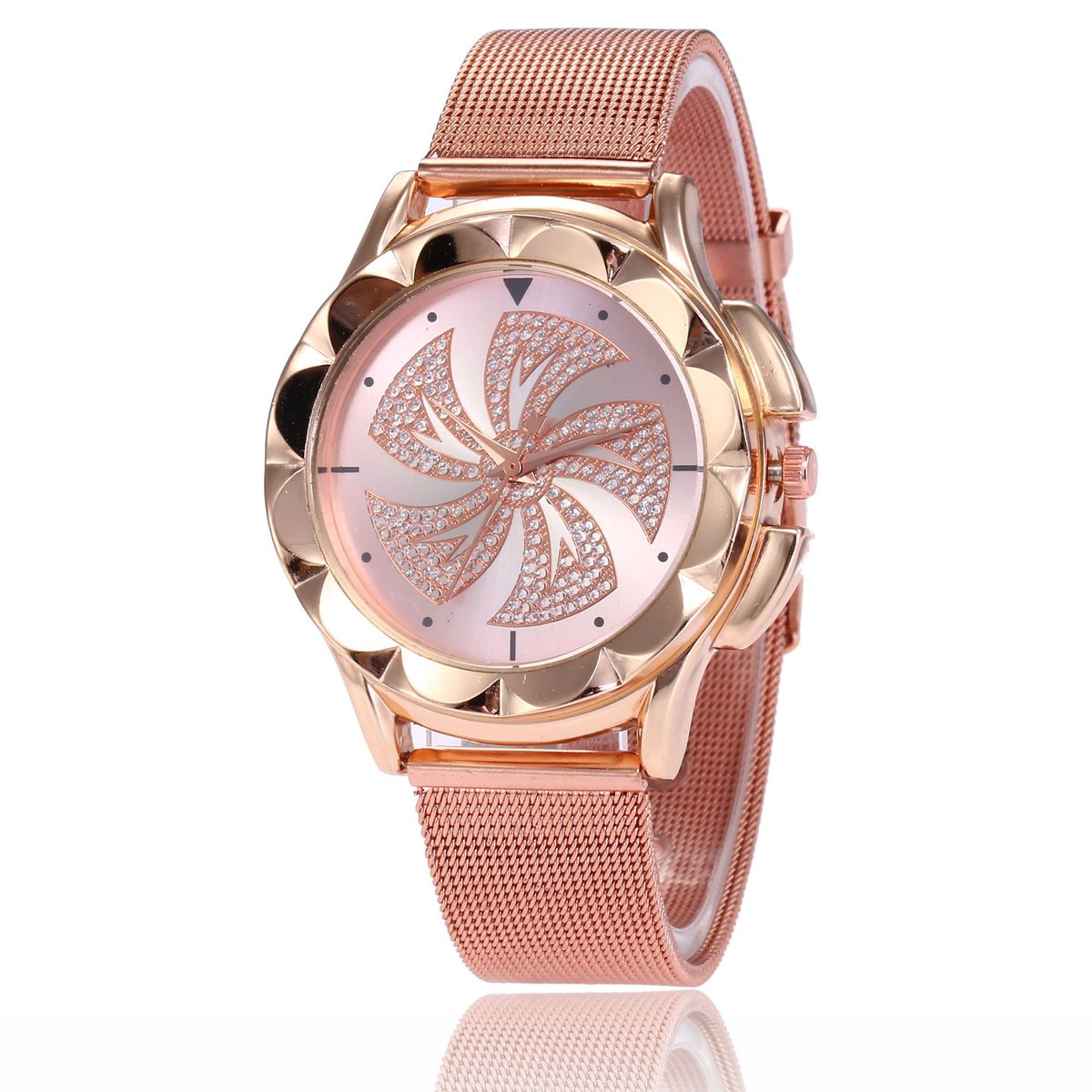 leehaifa's tweet photo. $9.99 for Bling Casual Leather Strap Lady Quartz Watch red High Grade Dial Diamond Petal Fashion Tornado Fire Wheel Watch Bronze 2018 

shop at : https://t.co/QmCvTKmguC https://t.co/SNYhX4wATu