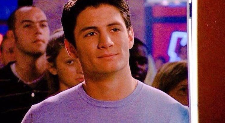 OTHdiary's tweet photo. Nathan’s first and last time watching Haley perform at Tric. https://t.co/gSlV9WfYJH
