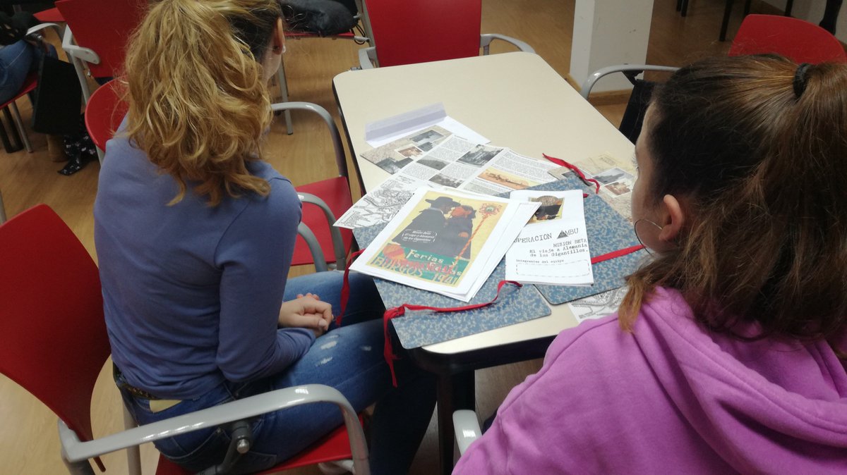 Nosotros también comenzamos "el curso" con nuestro programa didáctico: "Las sombras del Tercer Reich en Burgos", participan alumnas del IES Pintor Luis Sáez.