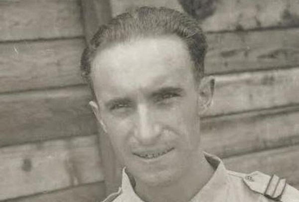 OpexNews's tweet photo. Décès du #médecin en chef Guy Charmot, doyen des Compagnons de la Libération https://t.co/yGI41m7GMD #O2LaLiberation #FFL #BM4 #SSA #49eRAC #WW2 https://t.co/eLBz7uvpge