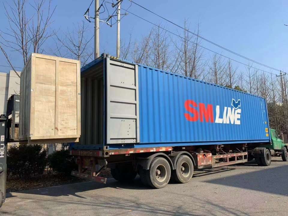 LanphanTrade's tweet photo. film evaporator. Package and send to customer.
#wipedfilmevaporator #moleculardistillationsystem #moleculardistillation #cannabis #rotovaps #glassreactor #thcoil #cbd #cbdoil #chiller #diffusionpump #distillate #hemp #marijuana #rotovap #wipedfilm #centrifuge #420 #labs https://t.co/cWwmbka4Na