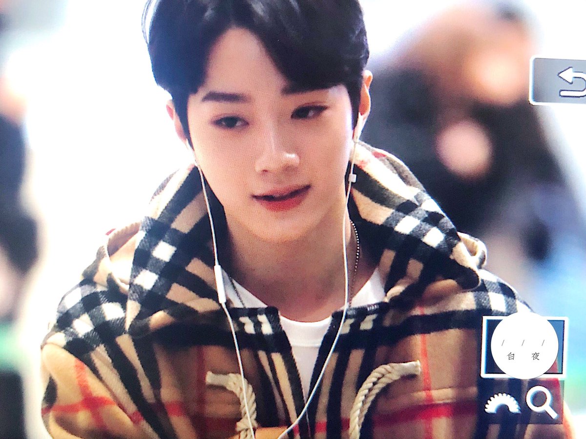wtnt923's tweet photo. 180108 | ICN​ preview

#라이관린 #賴冠霖 
#LaiKuanlin #워너원 https://t.co/NUK2fkVtNV