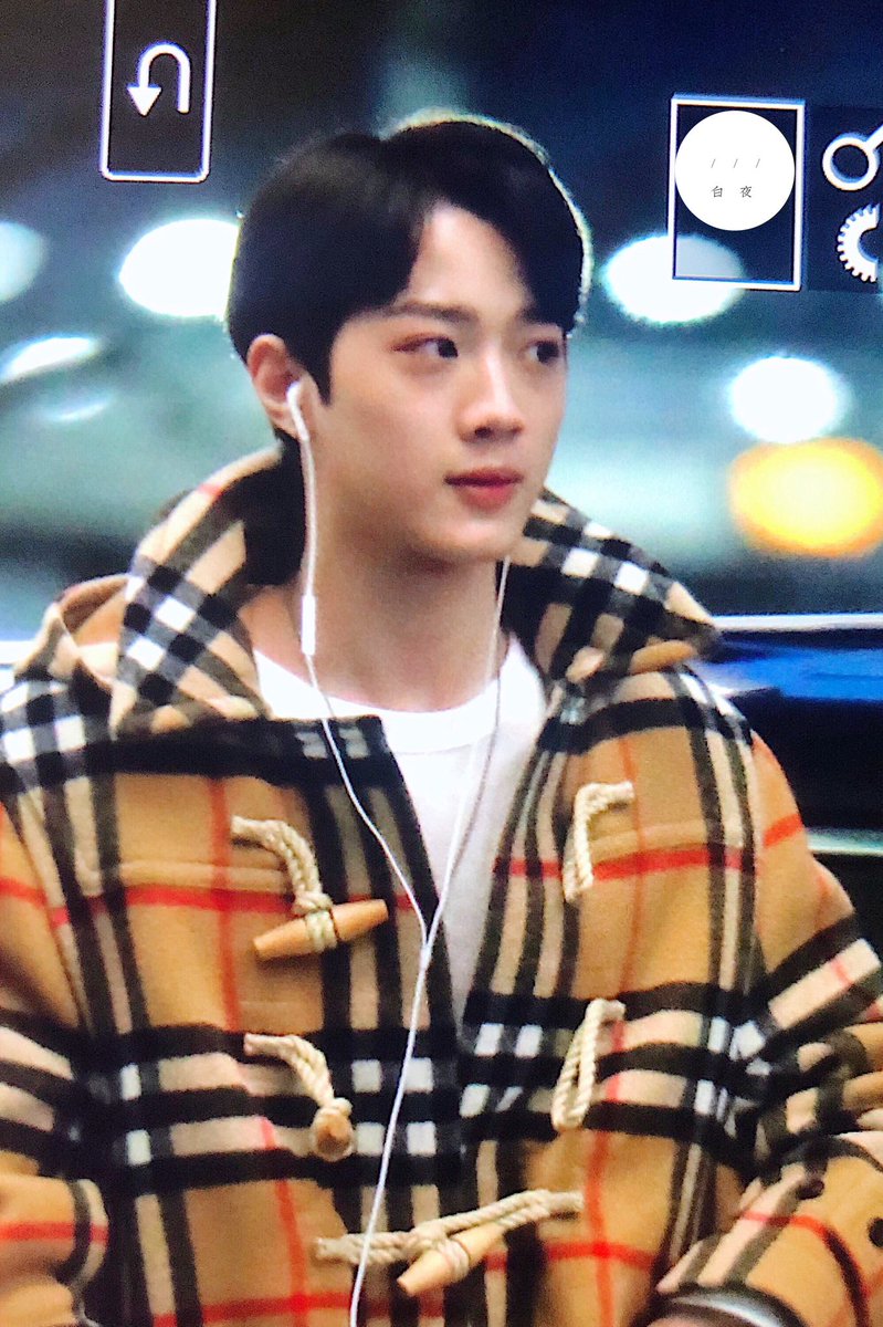 wtnt923's tweet photo. 180108 | ICN​ preview

#라이관린 #賴冠霖 
#LaiKuanlin #워너원 https://t.co/NUK2fkVtNV