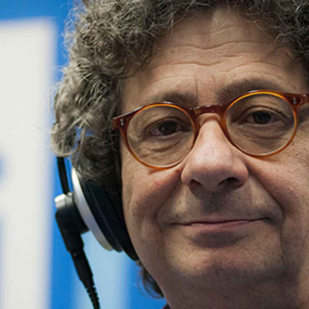 Giocare la #SupercoppaItaliana a Gedda? Riascolta qui bit.ly/2AzSDs2 lo speciale di <a href="/RadioRadicale/">Radio Radicale</a> con <a href="/gbongiorno66/">Giulia Bongiorno</a>, Dino Zoff, <a href="/PierluigiBattis/">pg</a>, <a href="/Cinzia_Bianco/">Dr. Cinzia Bianco</a>, <a href="/CucchiRiccardo/">riccardo cucchi</a>, <a href="/vditrapani/">Vittorio di Trapani</a>, <a href="/MarianoGiustino/">Mariano Giustino</a>, <a href="/ggramaglia/">Giampiero Gramaglia</a>, <a href="/RiccardoNoury/">Riccardo Noury</a>, <a href="/G_Paparesta/">Gianluca Paparesta</a>, <a href="/elizamparutti/">ElisabettaZamparutti</a>