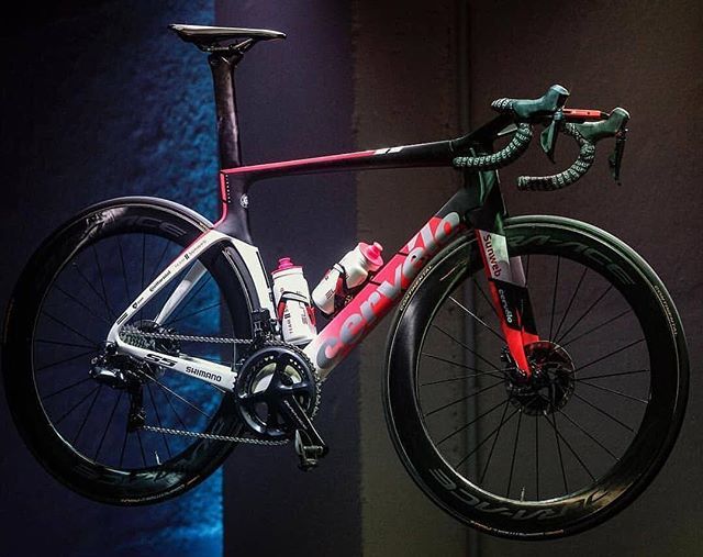 wevelouk's tweet photo. Cervelo S5 Sunweb ⚡︎ Dura Ace Di2 👌
•
#wevelo #cervelo #roadcycling #cyclinglife #bikelife #instagood #newkitday #fromwhereweride #roadbike #bikeporn #kitdoping #lovecycling #cyclingphotos #cyclingshots #ride #bikestagram #lovemybike #outsideisfree #… https://t.co/llRdrC8dir https://t.co/rJnzlzoNmP