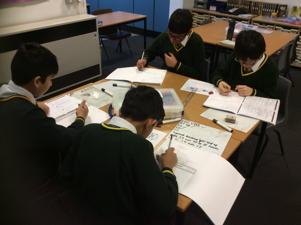 MissLawEPS4's tweet image. Applying our skills from yesterday’s lesson to real life problems #scalefactor #primarymaths