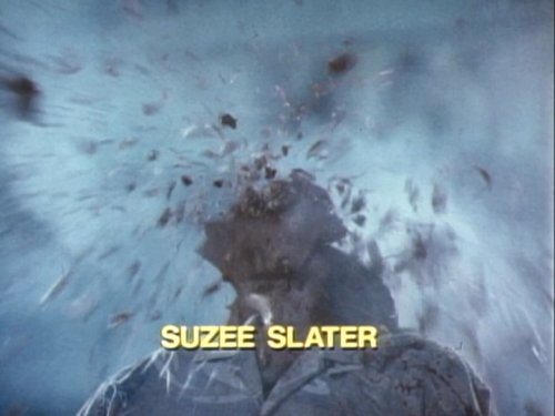 DarkTV_es's tweet photo. No sabemos si paso algo entre el director y #SuzeeSlater durante el rodaje pero ojito con los crรฉditos finales...
#mindblown https://t.co/vQ2jPkfTs5