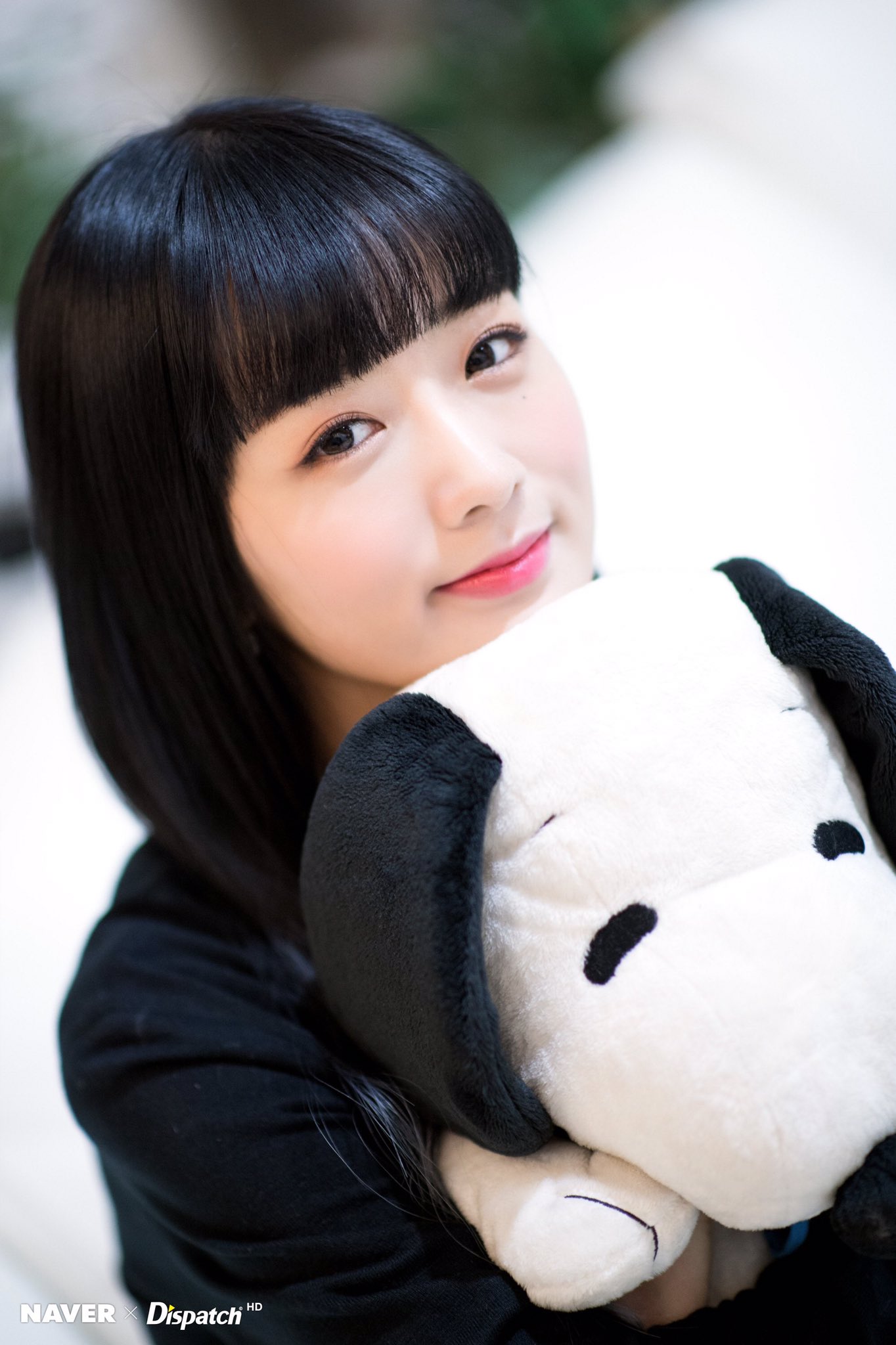 טוויטר Apink Aoi בטוויטר ボミちゃん 可愛いが出まくってて 止まらないね スヌーピーを超えてくるとかすごいわ ウンジがボミの隣を取りたくて アップを始めました 윤보미 보미 Bomi Apink 응응 T Co 0px9ovanve