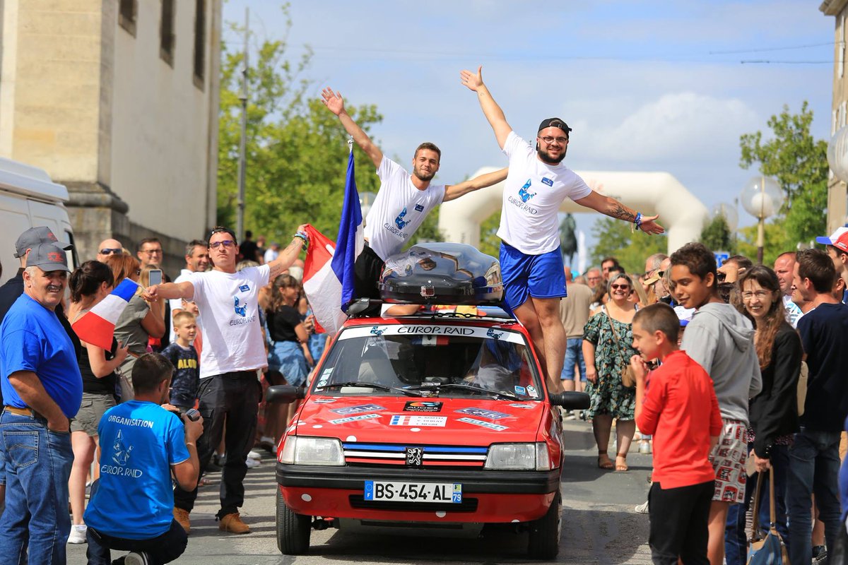 Dans 200 jours, les équipages seront à bord de leurs #Peugeot205 sur la ligne de départ ! #J-200 #EuropRaid2019