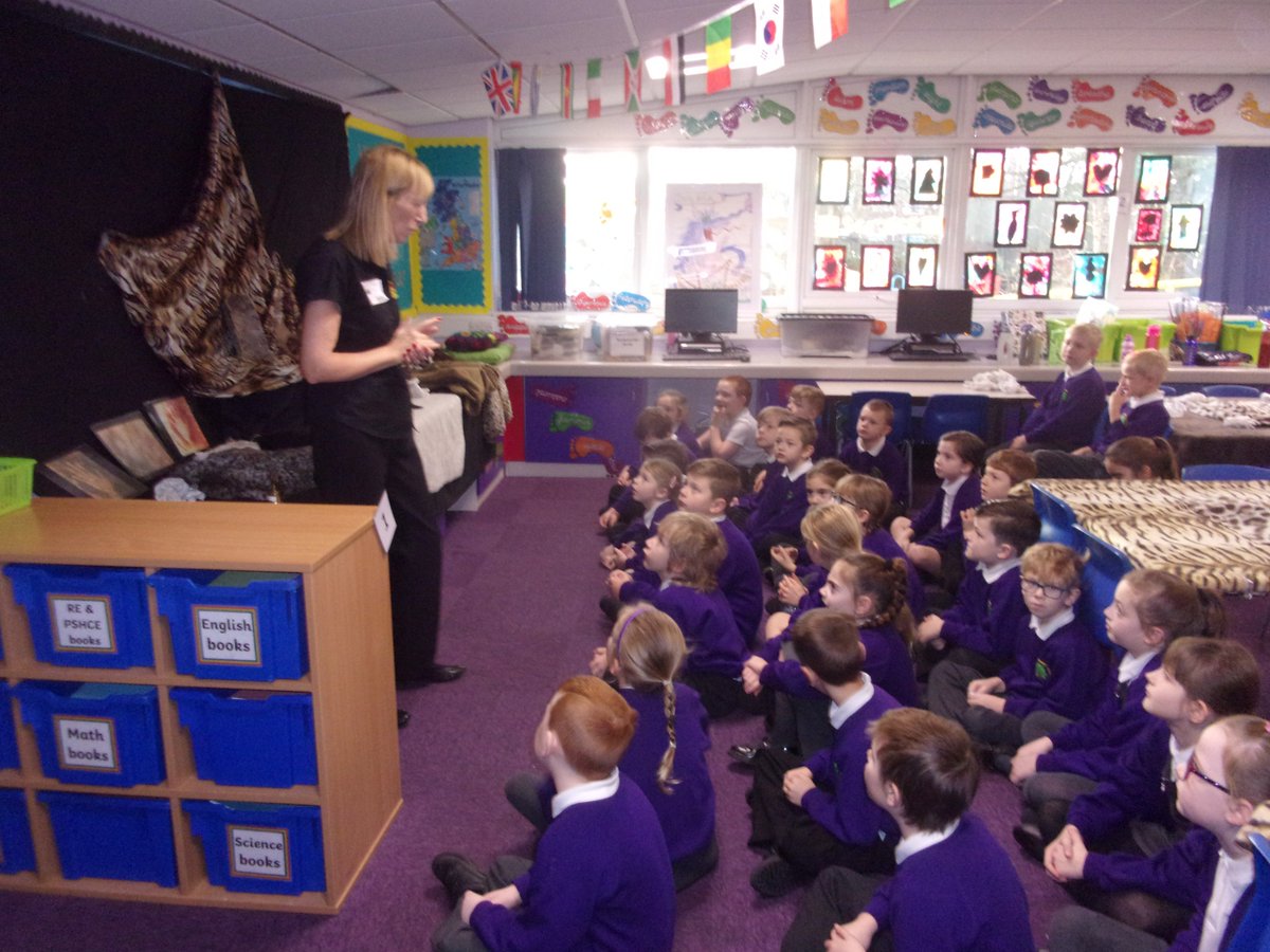 MissJenkinson's tweet image. WOW! What an exciting start to our 2nd day back of term 2. Y3 have been greeted by a prehistoric expert, Mrs Ashby. We&apos;ll spend the day learning about the Stone Age #history #learnandenjoy #bringinglearningtolife @GarswoodPrimary Keep your eye out for more #prehistoric tweets