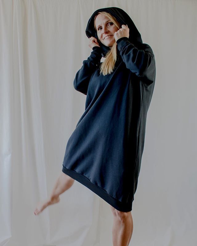 movinun's tweet photo. The perfect hoodie. 🖤 
When you don’t feel like facing the world, pull up that hood and create 
your own special place - wherever you are. 🖤

Made from GOTS certified organic cotton and made-to-order. 
#sustainablefashion #movinun #madetoorder #hoodi… https://t.co/1FYPtGjtJT https://t.co/TPt2HolU3D