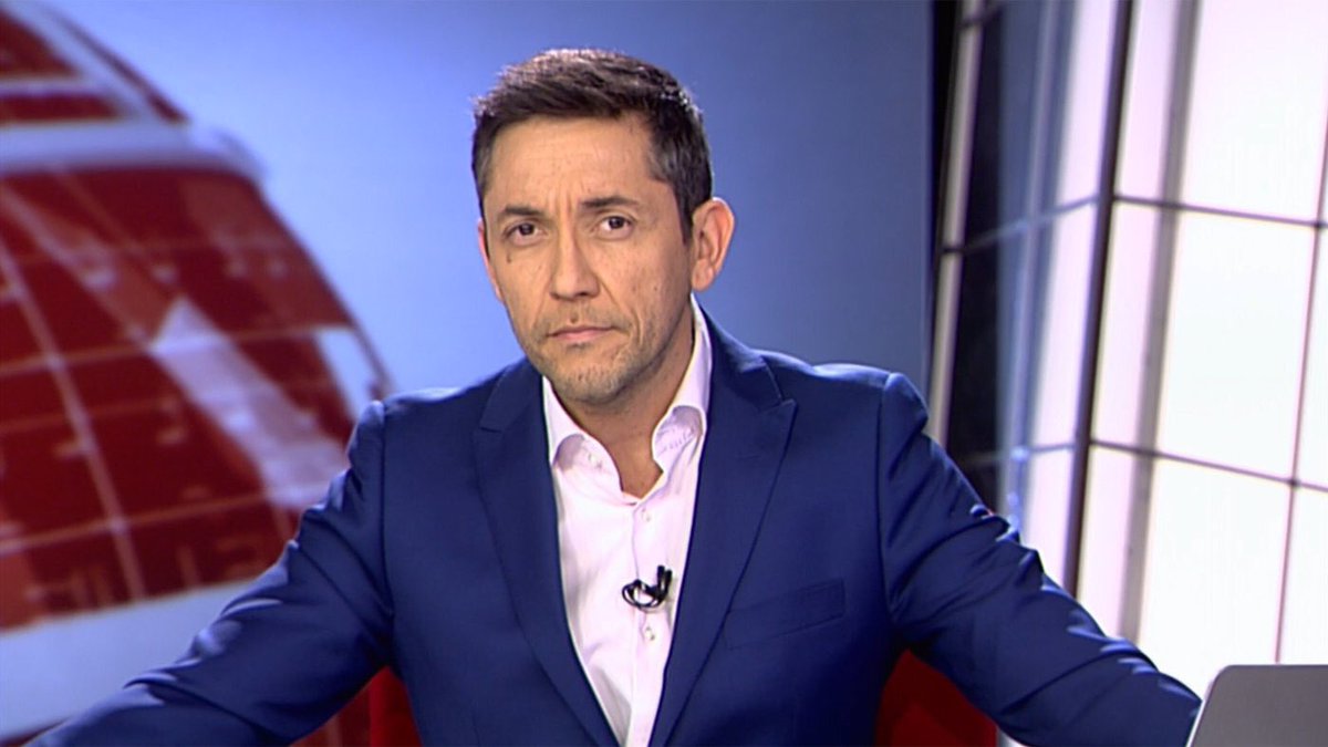 gar_manchon's tweet image. Eliminaron #LasMañanasDeCuatro de @Ruiz_Noticias porque eran un programa #Incorrecto
Ahora #NoticiasNoche de @Ruiz_Noticias porque desmonta las patrañas de la #Ultraderecha
Así se las gasta #Mediaset con uno de los mejores comunicadores
#EstamosContigo
#TodoBienAtadoYBienAtado