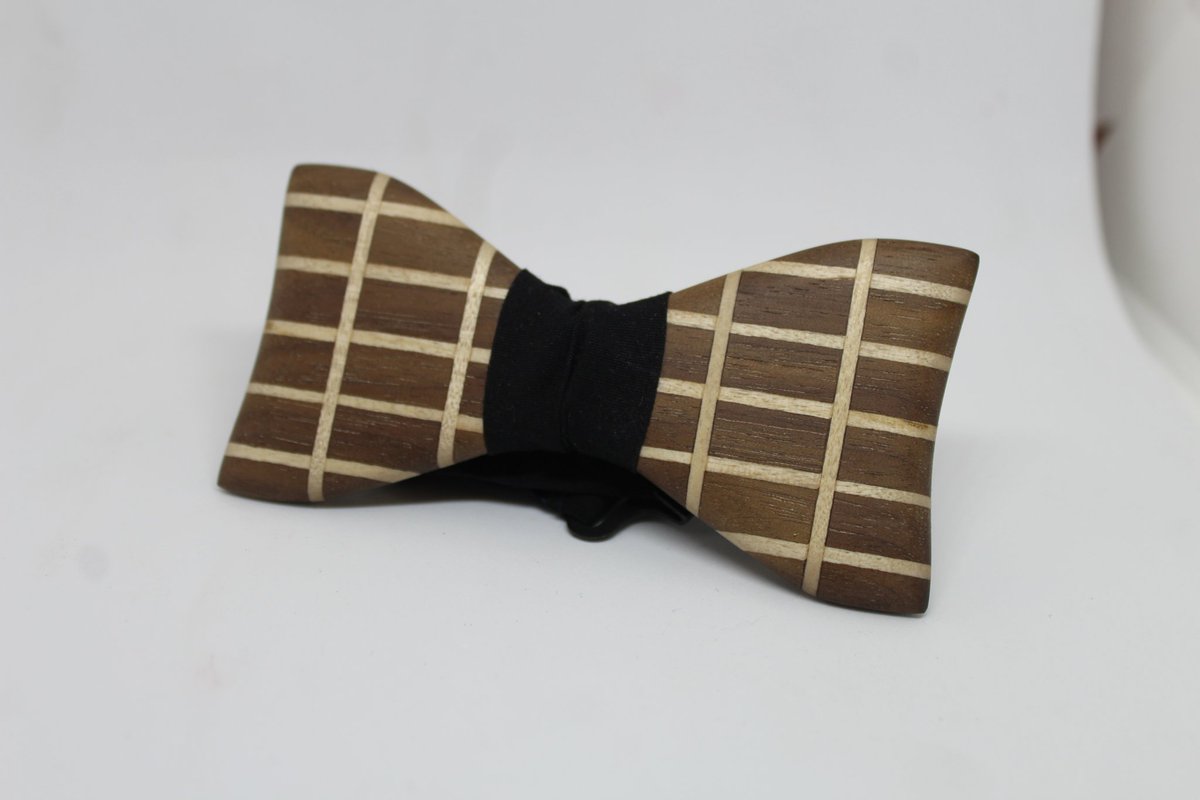 <a href="/mickconlan11/">Michael Conlan</a> wooden bowtie for paddy's nite Mick . This is what I can do . I'll make you a bog oak 1 . 6000 yr old piece of Wood.  Mick Conlon taking over New York with a Barktobow Bowtie . #fightingirish #IrishRevolution  #irishmade