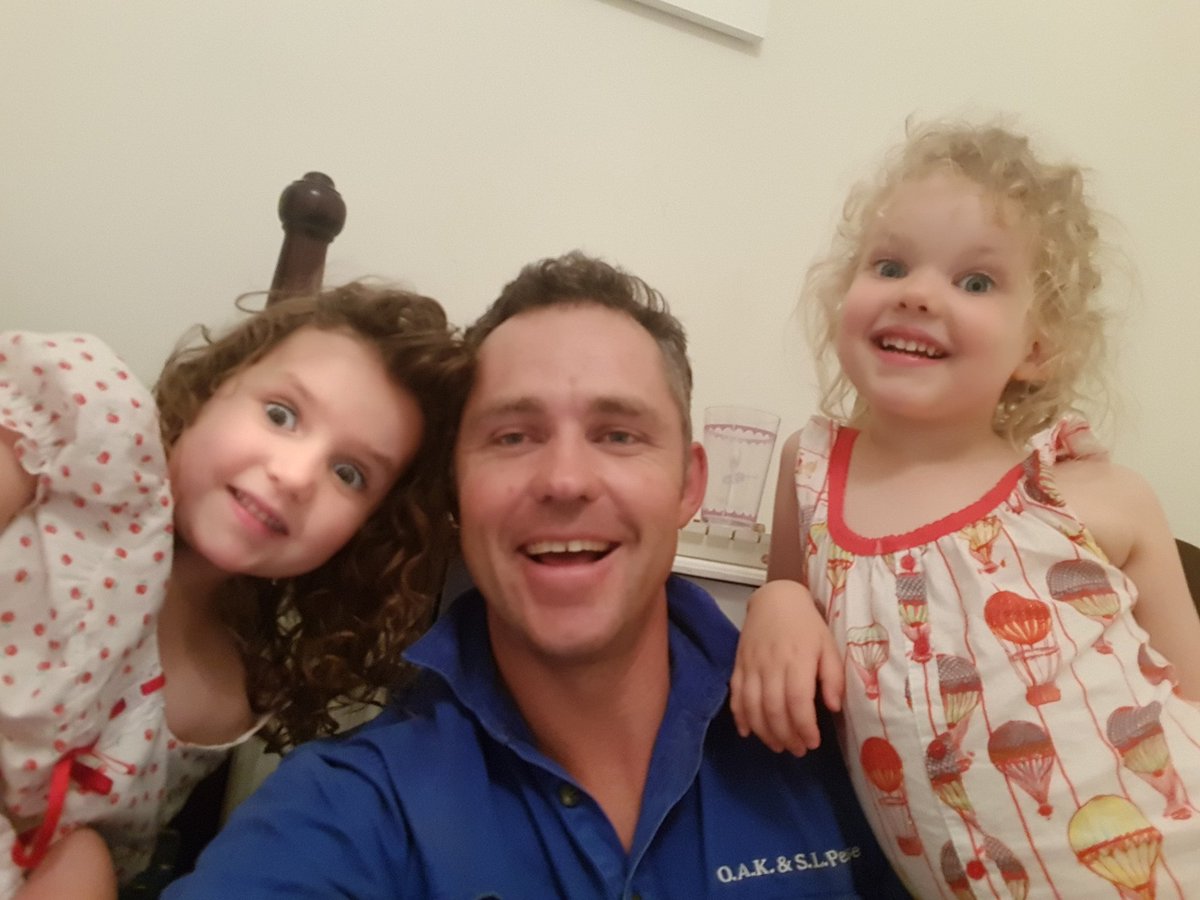Oscarthefarmer's tweet photo. Home in time for bedtime with two incorrigible midgets...
...think Noni from Play School is all over this https://t.co/Xrcut1g1oo
#wideeye
#wideawake
#gtftosleep https://t.co/SbVcxJ0IeE https://t.co/PEGLwGRCjc