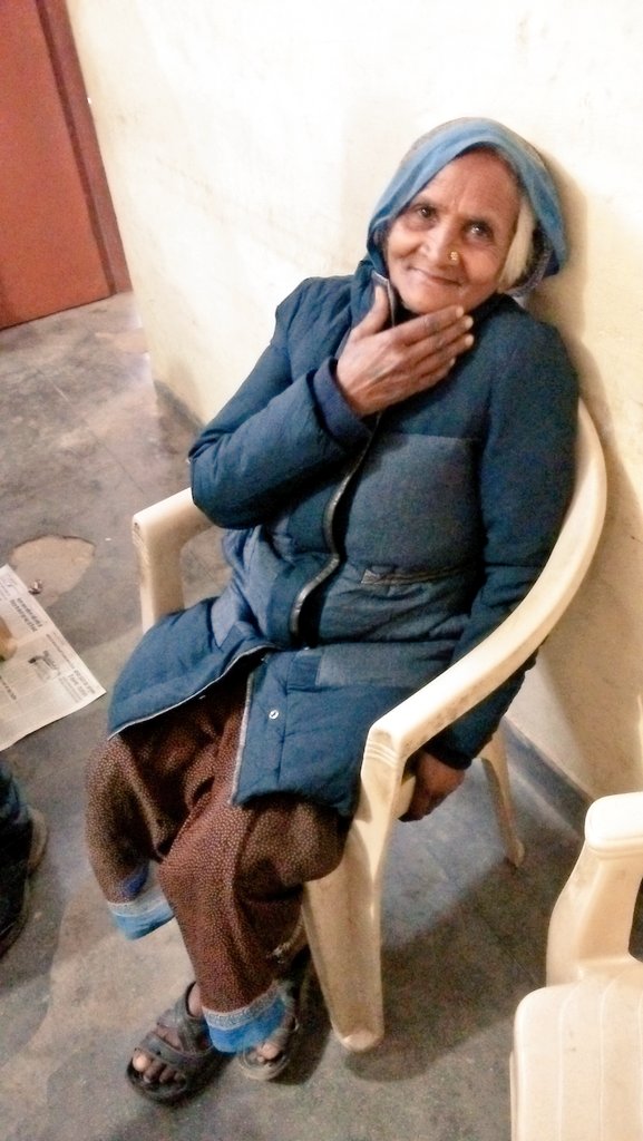 रंजिशन बर्खास्त हेड कांस्टेबल👮😷🤕 tweet media