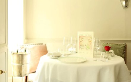 "A brass bust of Napoleon sits at the bottom of the banister. Make no mistake, Gauthier is no less of a revolutionary" says <a href="/mrbenmccormack/">Ben McCormack</a> of London's most 'woke' #restaurant <a href="/GauthierSoho/">Alexis Gauthier</a> telegraph.co.uk/luxury/drinkin…