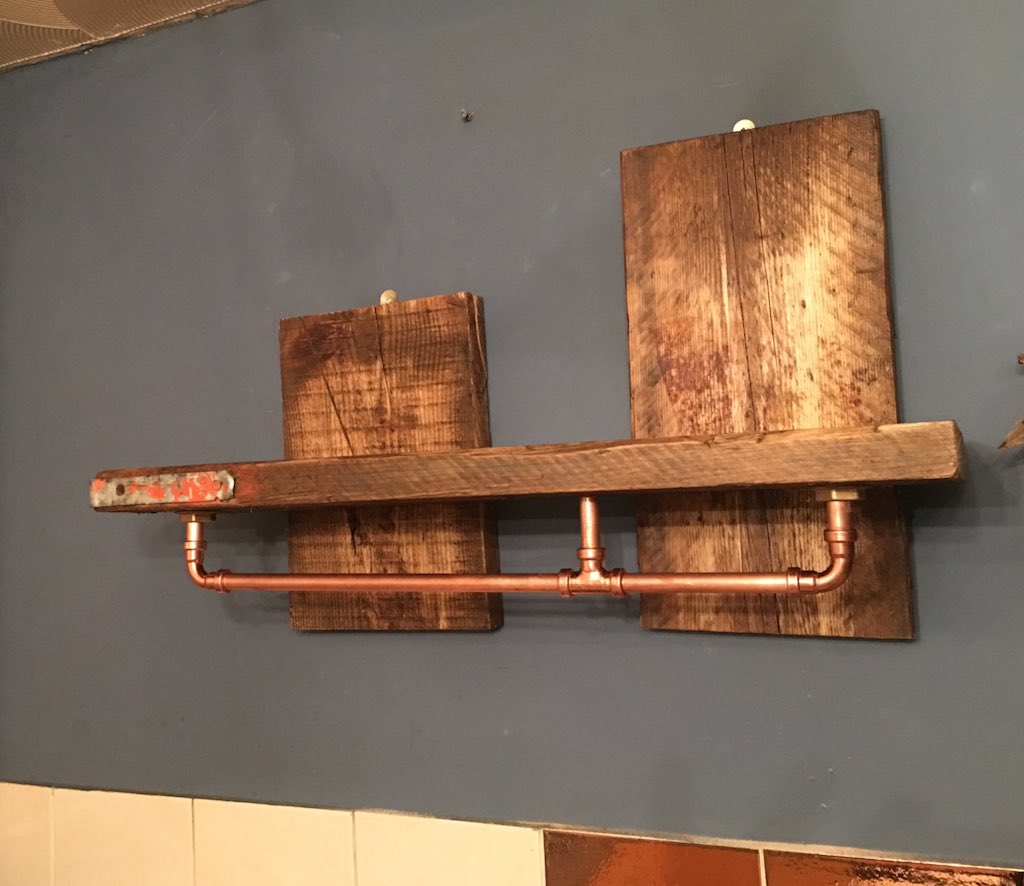 dan_workshop's tweet image. Scaffold board and copper rail shelf I make #handmade #furniture