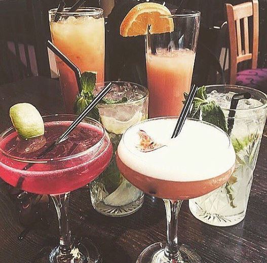 Already planning your weekend treats? Join us after work for a tipple or two! 🍸🍹

#PanAm
#FiveAtFive
#PlanFriday
@adventuredock
