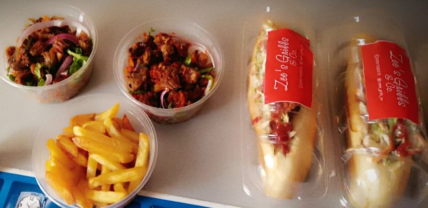 zees_grillz's tweet photo. Hotdog, asun and chips ready for delivery... DM to order ooo #AbujaTwittercommunity #Abuja #abujaeat #Abujaconnect . https://t.co/P4zLEE0Kqu