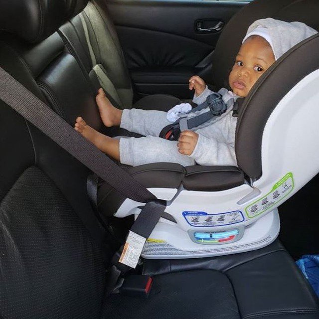 Britax's tweet photo. #ClickTight technology makes installing a car seat as easy as buckling your seat belt. After installing, Sarah Tilton notes to check that the seat doesn't move front to back or side to side more than one inch at the belt path to know you have a secure in… https://t.co/9Y1CbjYK2A https://t.co/PGpVtP4YHf