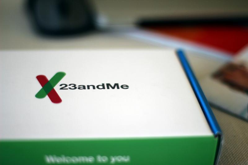 TPRNews's tweet image. After sending in samples from home DNA testing kits, here's what happens with your genetic information.
 bit.ly/2CXvjq0

via @KBonniePetrie

#dnatest #genetictesting #dnaprivacy @23andMe