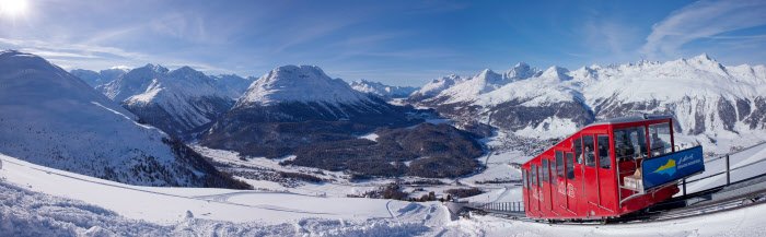 MySwitzerland_i's tweet photo. Itinerari indimenticabili, avvolti da tutta la magia invernale 😍 Parti anche tu per il Grand Train Tour of Switzerland! https://t.co/aodRrE2Zm0 #GTTOS #Svizzera https://t.co/viSRZa8eAV