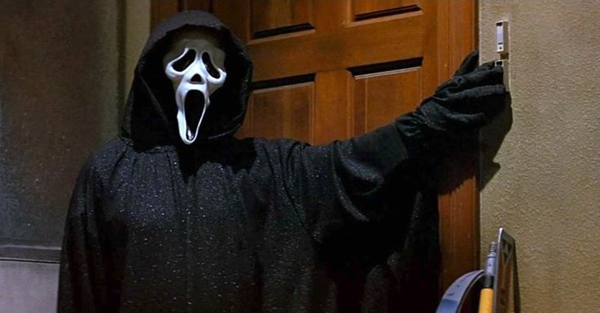 DreadCentral's tweet photo. BREAKING: SCREAM Fans Can Spend the Night at Sidney Prescott’s House for a “Weekend at Scene 118” - https://t.co/y8TNGWmzSl https://t.co/bSy9XU0m5y