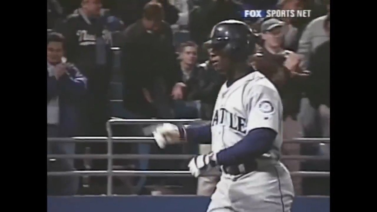Happy birthday Mike Cameron! 
 
One of 18 players EVER to hit 4 homers in a game. 