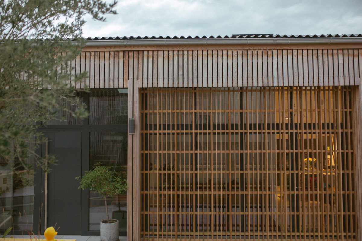 Final Twin Barn Farm photos are now on our website. To allow for #permitteddevelopment rights the design required a thoughtful conversion of an existing steel framed shed with minimal impact on the external aesthetic. #norfolk #planning #architecture @ThePlanner_RTPI
