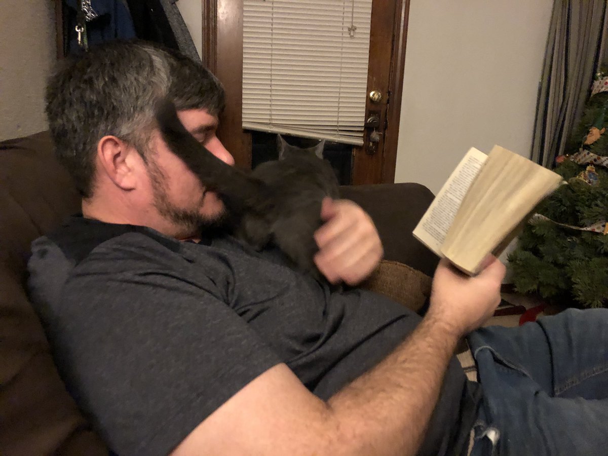 PartingtheMist3's tweet photo. @SubPress @KatWithSword #picsofmeowsandbarks https://t.co/b2OY6lLJb4