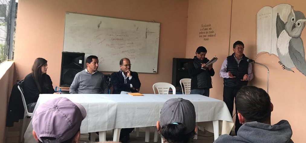 secap_ec's tweet photo. #Azogues | Se entregó certificados del curso "Construcción de muebles rectos y con formas en madera sólida y tableros prefabricados", a personas privadas de libertad, dentro del convenio de cooperación institucional para la reinserción social productiva. #SecapZonal6 https://t.co/Pu73bWB8Nc