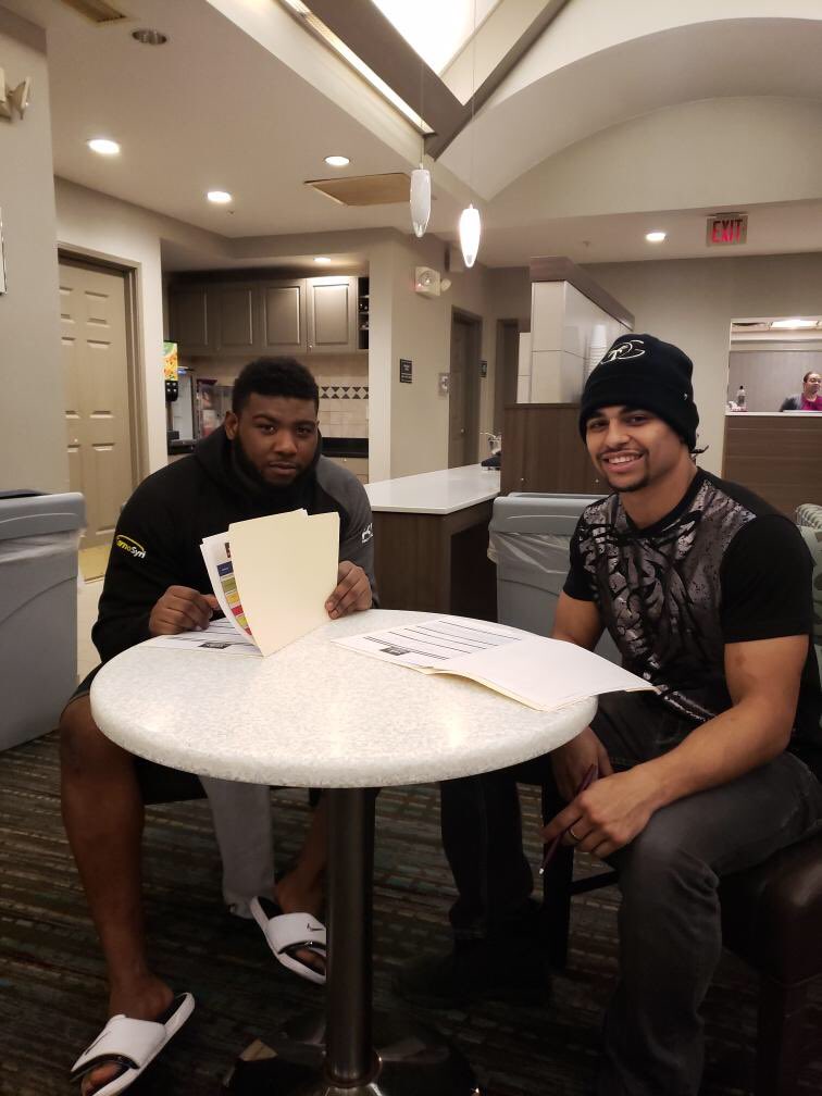 JLSports3's tweet photo. Welcome to the family @_mcmxcv__ @beenice28 2 big time players that we are very excited about! @AMGPROSPORTS https://t.co/CNGP7eGRPp